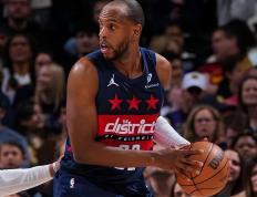 黑白体育-包含字母哥回归赛场，回归赛场首场状态亮眼，德国队观众沸腾！的词条