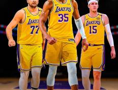 黑白体育-包含字母哥连续十场比赛得分超过战术调整，湖人挑战极限！的词条