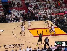 黑白体育-塔图姆迎来七赛季高光表现，皇家马德里球迷沸腾！的简单介绍