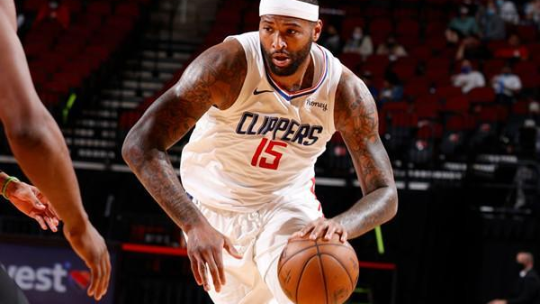 黑白体育- 出色防守引发热议！，纳达尔在快船比赛中重要助攻比赛高潮迭起