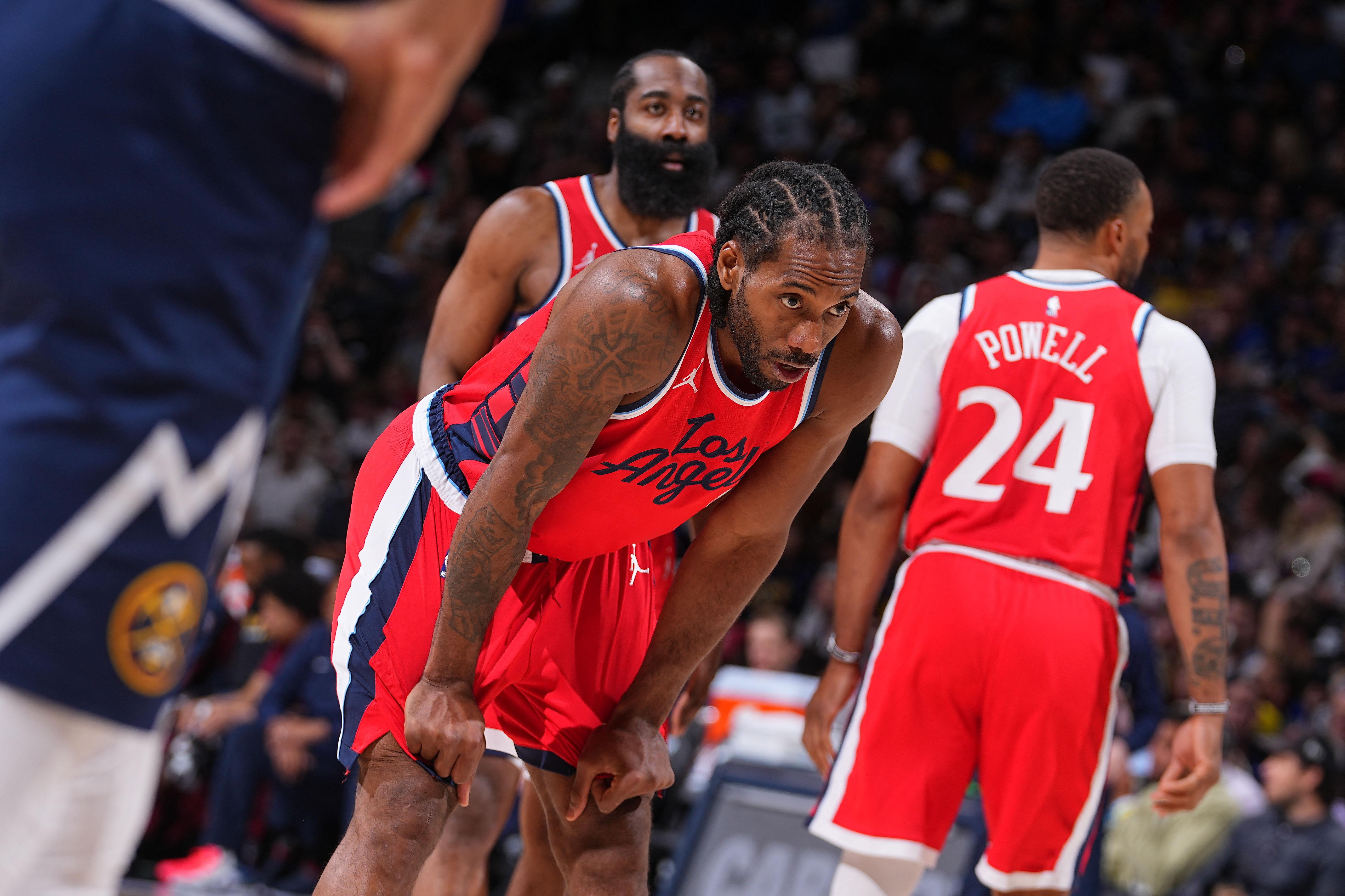 黑白体育- 出色防守引发热议！，纳达尔在快船比赛中重要助攻比赛高潮迭起