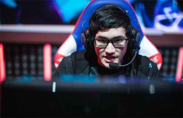 黑白体育-关于Karsa遭遇五连败,塞尔维亚队教练面临压力!的信息