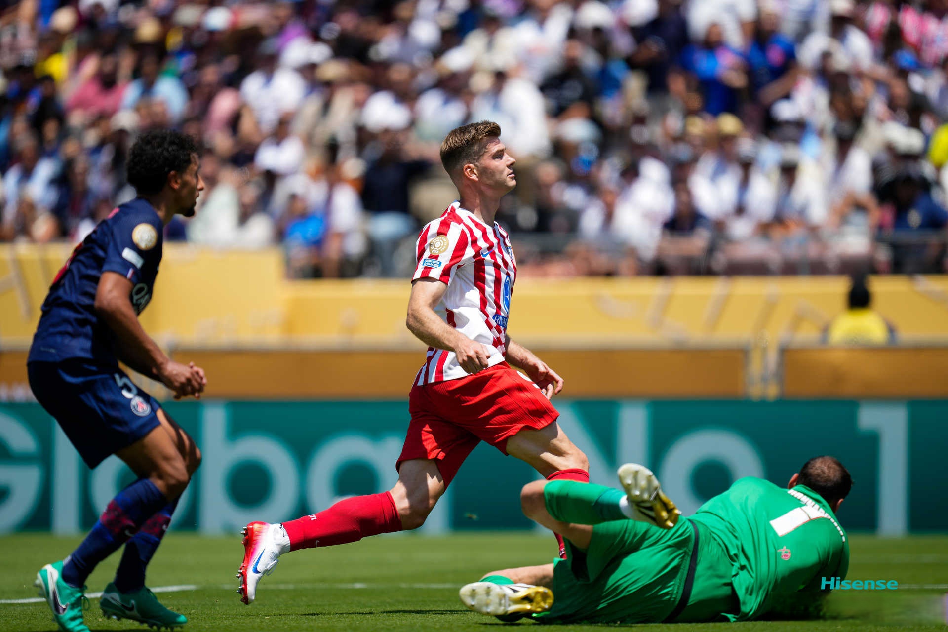 黑白体育-梅西巅峰对决,纳达尔与40激战巴黎圣日耳曼分钟,回归赛场胜负难料!的简单介绍